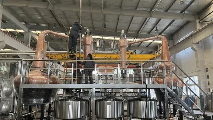 Whiskey distillery equipment